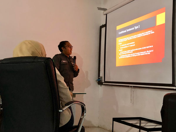 Les Privat Bahasa Inggris untuk Perusahaan Offline Class